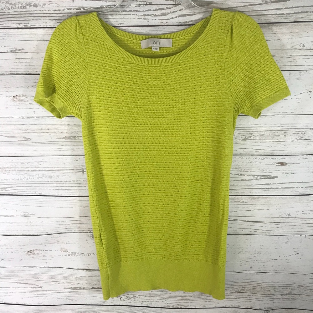 Ann Taylor LOFT chartreuse short sleeve top XS
